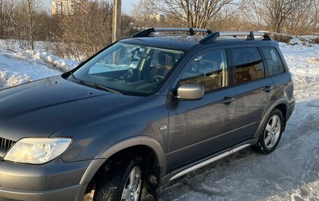 Mitsubishi Outlander III рестайлинг 3, 2005 год, 815 000 рублей, 4 фотография