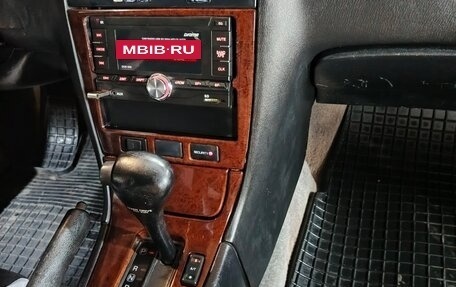 Nissan Maxima IV, 1997 год, 240 000 рублей, 8 фотография