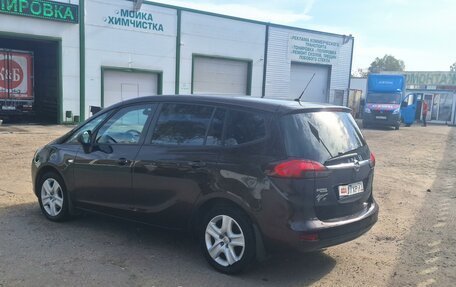 Opel Zafira C рестайлинг, 2013 год, 1 180 000 рублей, 4 фотография