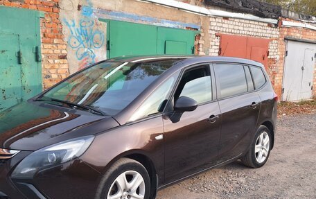 Opel Zafira C рестайлинг, 2013 год, 1 180 000 рублей, 26 фотография