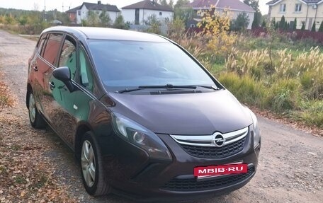 Opel Zafira C рестайлинг, 2013 год, 1 180 000 рублей, 28 фотография