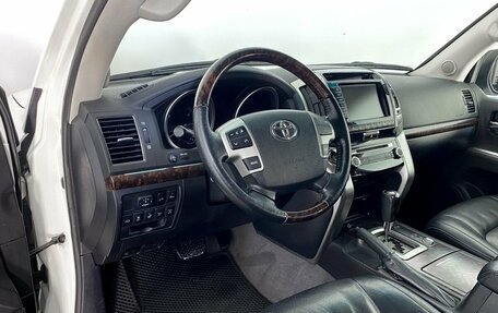 Toyota Land Cruiser 200, 2014 год, 4 699 000 рублей, 12 фотография