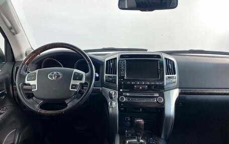 Toyota Land Cruiser 200, 2014 год, 4 699 000 рублей, 14 фотография