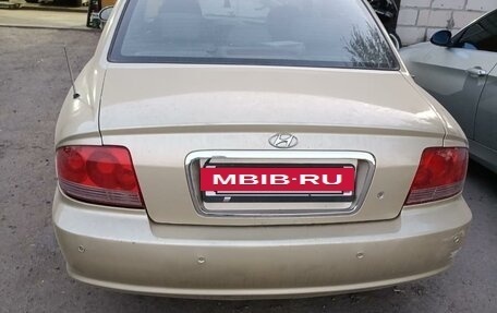 Hyundai Sonata IV рестайлинг, 2005 год, 300 000 рублей, 4 фотография