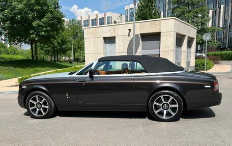 Rolls-Royce Phantom VII рестайлинг, 2014 год, 37 000 000 рублей, 2 фотография