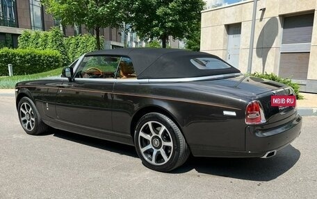 Rolls-Royce Phantom VII рестайлинг, 2014 год, 37 000 000 рублей, 3 фотография