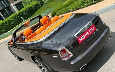 Rolls-Royce Phantom VII рестайлинг, 2014 год, 37 000 000 рублей, 19 фотография