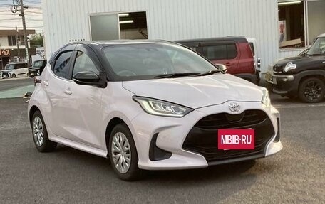 Toyota Yaris, 2020 год, 1 230 000 рублей, 3 фотография