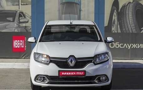 Renault Logan II, 2015 год, 719 000 рублей, 3 фотография