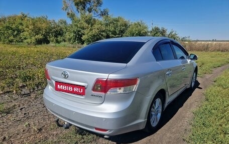 Toyota Avensis III рестайлинг, 2009 год, 1 050 000 рублей, 2 фотография