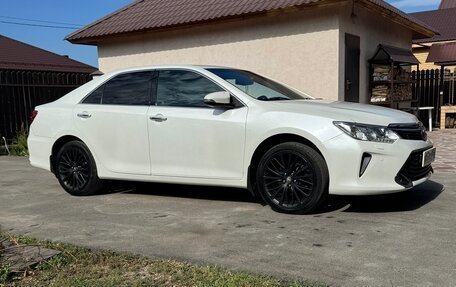 Toyota Camry, 2015 год, 2 199 000 рублей, 2 фотография