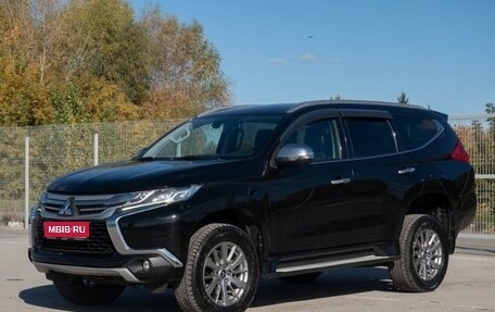 Mitsubishi Pajero Sport III рестайлинг, 2016 год, 3 300 000 рублей, 1 фотография