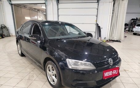 Volkswagen Jetta VI, 2013 год, 1 100 000 рублей, 2 фотография