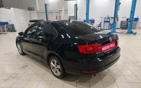 Volkswagen Jetta VI, 2013 год, 1 100 000 рублей, 4 фотография