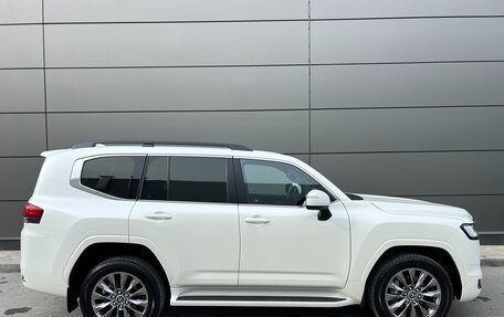 Toyota Land Cruiser, 2023 год, 14 100 000 рублей, 6 фотография