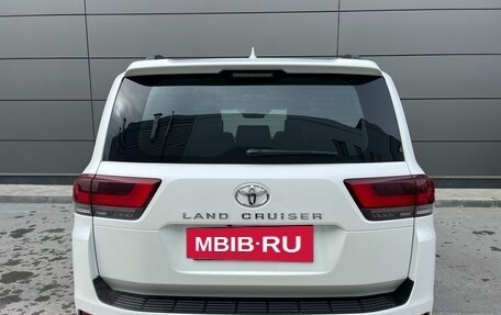 Toyota Land Cruiser, 2023 год, 14 100 000 рублей, 4 фотография