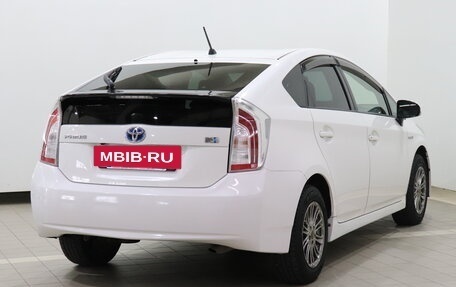 Toyota Prius, 2014 год, 1 250 000 рублей, 5 фотография