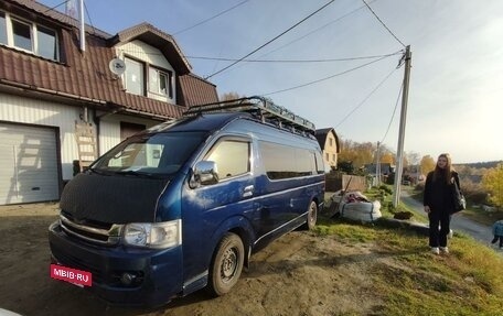 Toyota HiAce H200, 2008 год, 1 990 000 рублей, 9 фотография