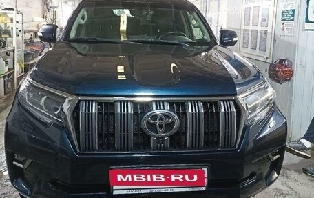 Toyota Land Cruiser Prado 150 рестайлинг 2, 2019 год, 6 200 000 рублей, 10 фотография