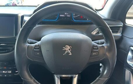 Peugeot 2008 II, 2019 год, 1 200 000 рублей, 14 фотография