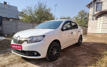 Renault Logan II, 2017 год, 752 000 рублей, 5 фотография