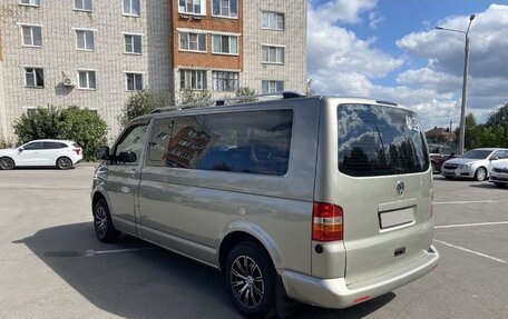 Volkswagen Caravelle T5, 2008 год, 1 850 000 рублей, 3 фотография