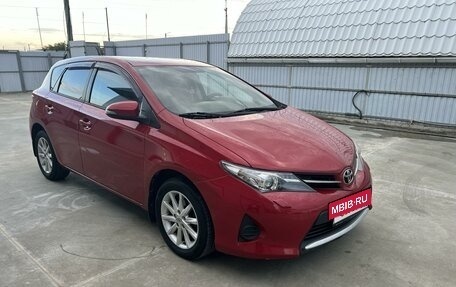 Toyota Auris II, 2013 год, 1 370 000 рублей, 3 фотография