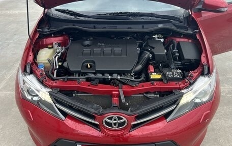 Toyota Auris II, 2013 год, 1 370 000 рублей, 14 фотография