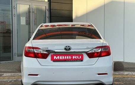 Toyota Camry, 2013 год, 1 950 000 рублей, 6 фотография