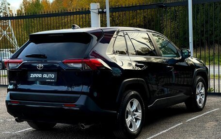 Toyota RAV4, 2019 год, 2 849 000 рублей, 4 фотография