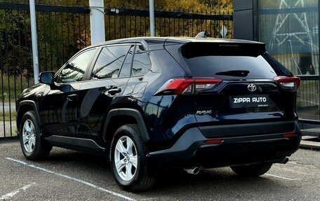 Toyota RAV4, 2019 год, 2 849 000 рублей, 6 фотография