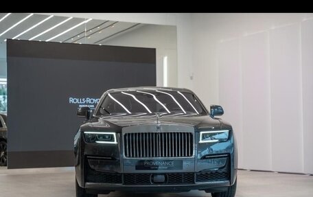 Rolls-Royce Ghost Series II рестайлинг, 2022 год, 49 000 000 рублей, 2 фотография