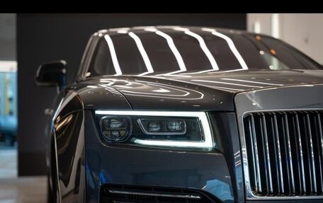 Rolls-Royce Ghost Series II рестайлинг, 2022 год, 49 000 000 рублей, 3 фотография