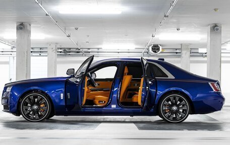 Rolls-Royce Ghost Series II рестайлинг, 2023 год, 45 800 000 рублей, 5 фотография