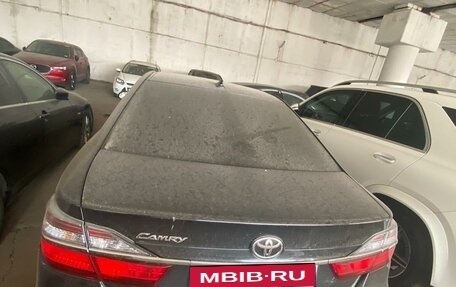 Toyota Camry, 2018 год, 2 300 000 рублей, 3 фотография