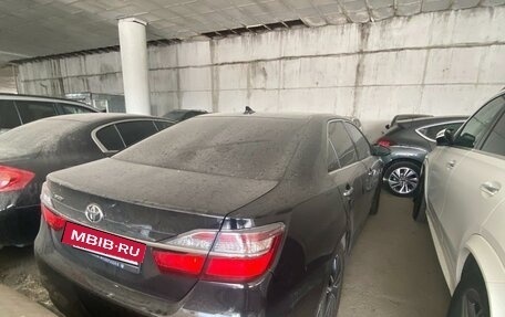 Toyota Camry, 2018 год, 2 300 000 рублей, 4 фотография