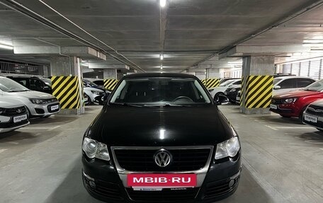 Volkswagen Passat B6, 2008 год, 799 000 рублей, 2 фотография