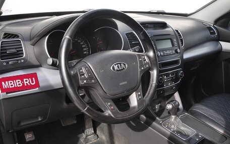 KIA Sorento II рестайлинг, 2013 год, 2 099 000 рублей, 22 фотография