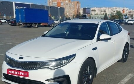 KIA Optima IV, 2019 год, 1 790 000 рублей, 5 фотография