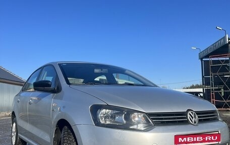 Volkswagen Polo VI (EU Market), 2013 год, 700 000 рублей, 3 фотография