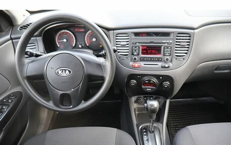 KIA Rio II, 2011 год, 700 000 рублей, 8 фотография