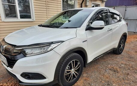 Honda Vezel, 2018 год, 2 000 000 рублей, 3 фотография