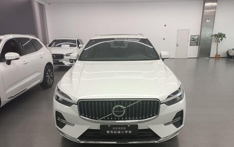 Volvo XC60 II, 2023 год, 3 800 000 рублей, 2 фотография