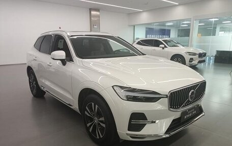 Volvo XC60 II, 2023 год, 3 800 000 рублей, 3 фотография