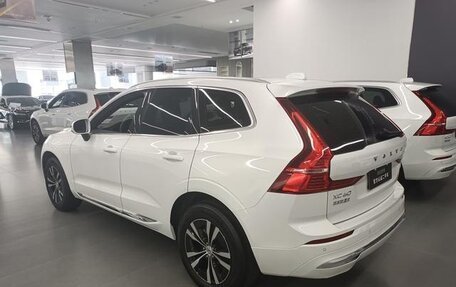 Volvo XC60 II, 2023 год, 3 800 000 рублей, 6 фотография