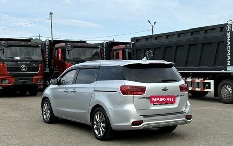 KIA Carnival III, 2018 год, 2 990 000 рублей, 7 фотография