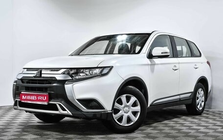 Mitsubishi Outlander III рестайлинг 3, 2019 год, 2 129 000 рублей, 1 фотография