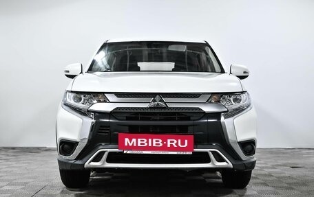 Mitsubishi Outlander III рестайлинг 3, 2019 год, 2 129 000 рублей, 2 фотография