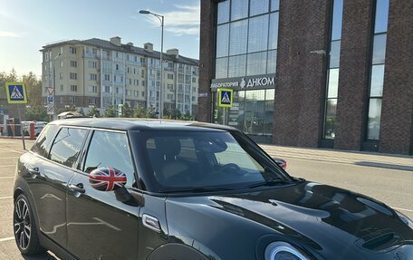 MINI Clubman, 2022 год, 5 600 000 рублей, 2 фотография