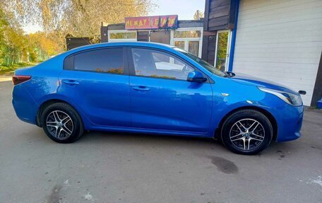 KIA Rio IV, 2018 год, 1 389 000 рублей, 6 фотография